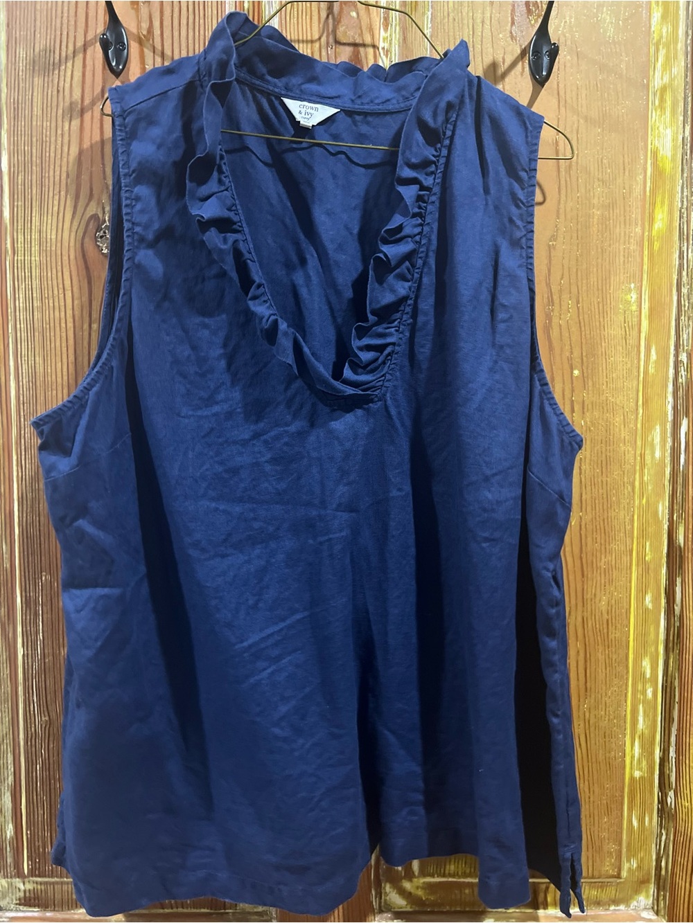 crown & ivy Navy Ruffle V-Neck Sleeveless Top